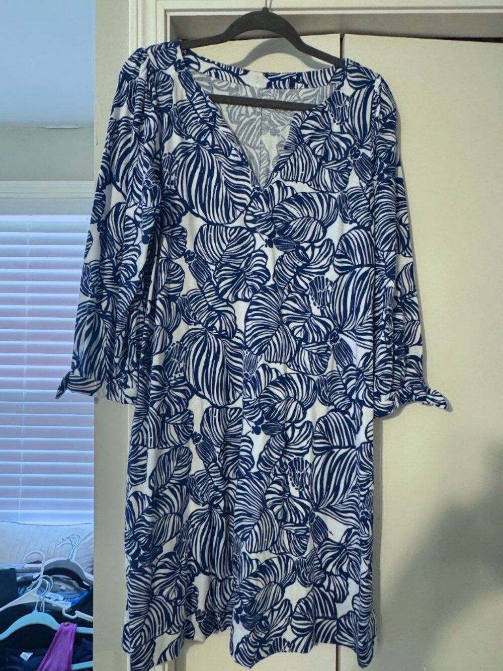 This Lilly Pulitzer Cath Dress NWOT Size L. So cute!